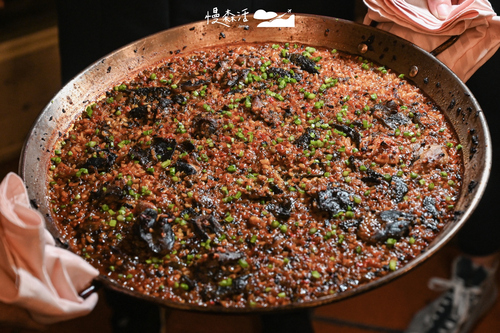 理想大地大地渡假飯店 西班牙美食節 烏骨雞肉飯餐點