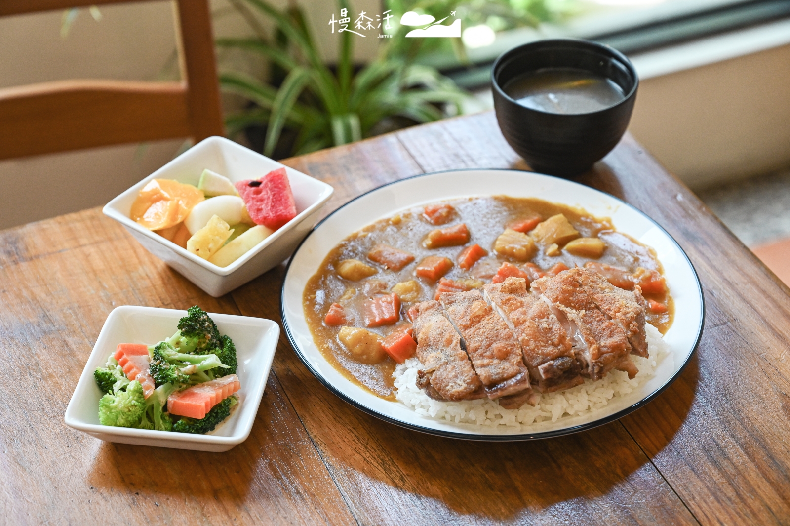 南投縣埔里鎮 嚼嚼斯日式輕食.定食