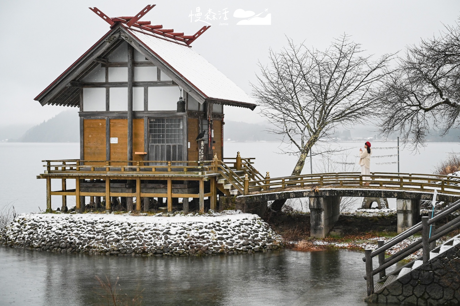 日本東北秋田景點「田澤湖」極深湖泊，瀏覽夢幻湖色辰子像