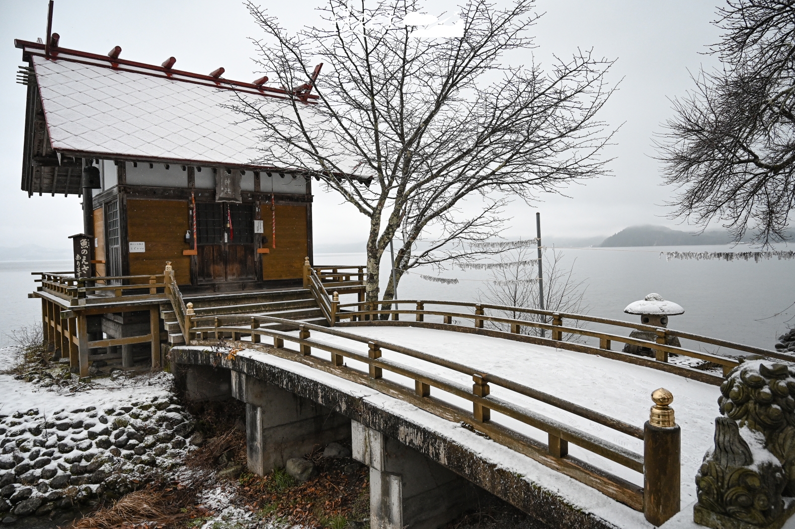 日本東北地區 秋田県 田澤湖 浮木神社