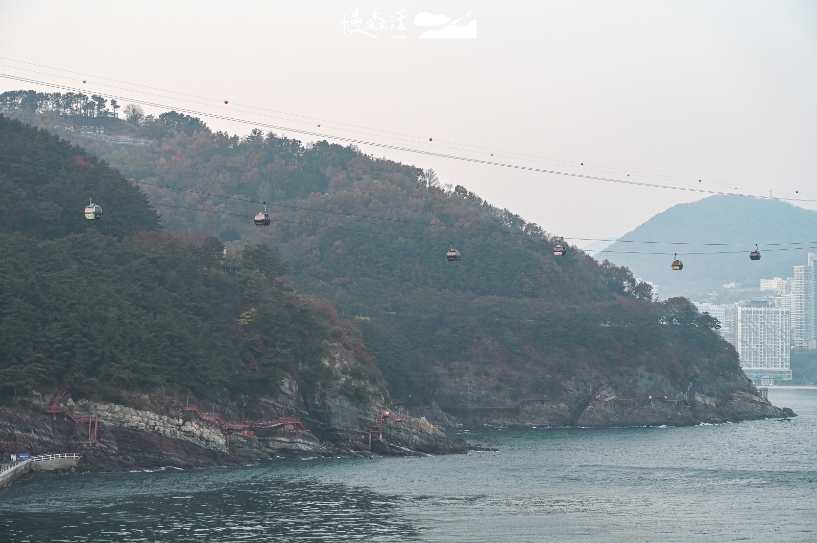 韓國釜山松島龍宮雲橋上 眺望松島半島地質探訪路